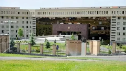 ՊՆ-ն հերքում է մի խումբ բարձրաստիճան սպաների կողմից ազատման դիմումներ գրելու մասին տեղեկությունը. «Արմենպրես»