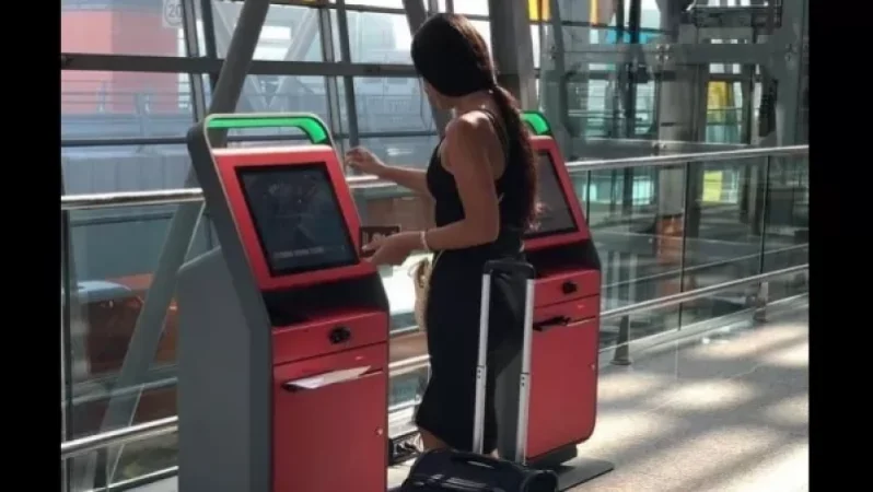 «Զվարթնոց»-ում արդեն հասանելի են չվերթի ինքնուրույն գրանցման տերմինալներ