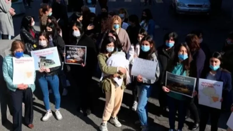 Հադրութցիներին ընդունել է ԱՄՆ դեսպանատան աշխատակիցը և փոխանցել՝ դեսպանը քննարկում կհրավիրի