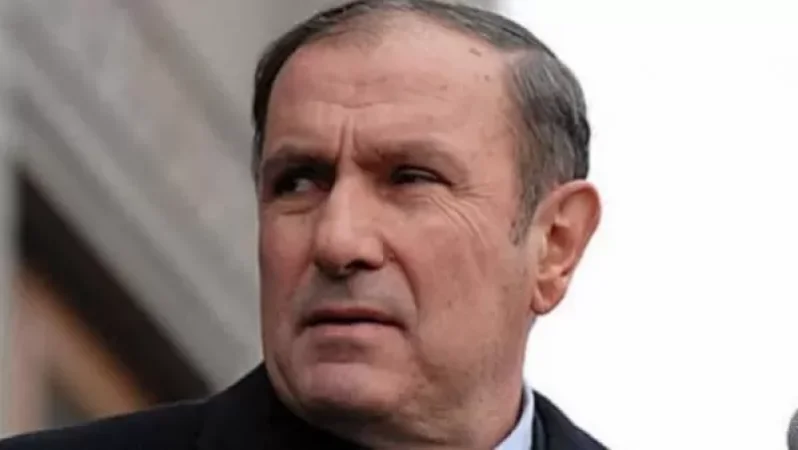 Երեկ ուշ երեկոյան Լևոն Տեր-Պետրոսյանին է այցելել Արկադի Ղուկասյանը. Նա կոնկրետ առաջարկներ է արել