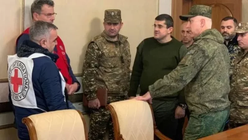 Ռուստամ Մուրադովի եւ Պասկալ Հունդի հետ քննարկել ենք զոհվածների մարմինների փոխանակման հարցերը. Արայիկ Հարությունյան