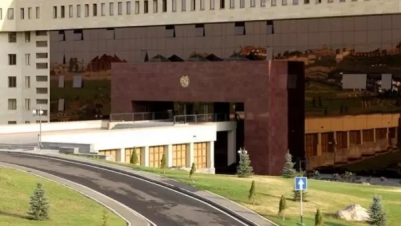 Ակնկալում ենք, որ Անդրանիկ Քոչարյանը ներողություն կխնդրի «ձկնորսի համազգեստ» կրողներից. ՊՆ