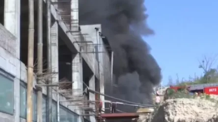 ՏԵՍԱՆՅՈՒԹ․ «Մալաթիա մոլ»-ում կրակը տարածվում է. աշխատակիցները հայտնվեցին շրջափակման մեջ