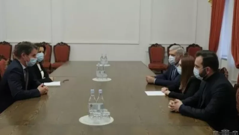 «Իմ քայլը» խմբակցության պատգամավորները հանդիպել են Հելեն Ֆեյզիի և Ժոնաթան Լաքոտի հետ