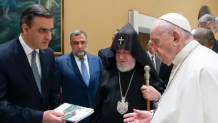 Արման Թաթոյանը Հռոմի պապին է ներկայացրել Ադրբեջանում պահվող հայ գերիների վերաբերյալ տեղեկություններ