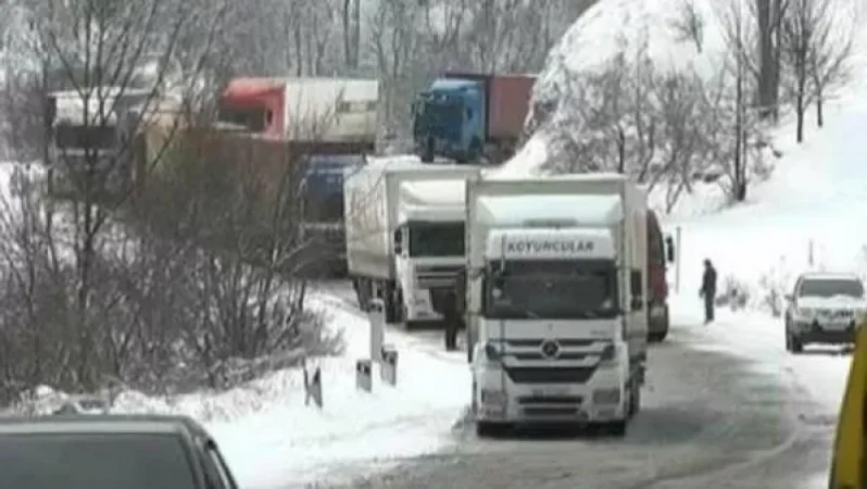 Ստեփանծմինդա-Լարս ավտոճանապարհը տեղումների պատճառով փակ է բեռնատար տրանսպորտային միջոցների համար