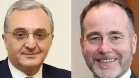 Զոհրաբ Մնացականյանը  հեռախոսազրույց է ունեցել ՄԹ Եվրոպայի և Ամերիկայի հարցերով նորանշանակ պետնախարարի հետ