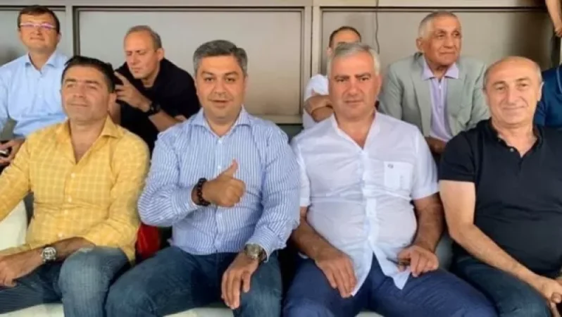 Vanetsyan and Samvel Karapetyan Watch 'Ararat-Armenia' Match from the Stadium