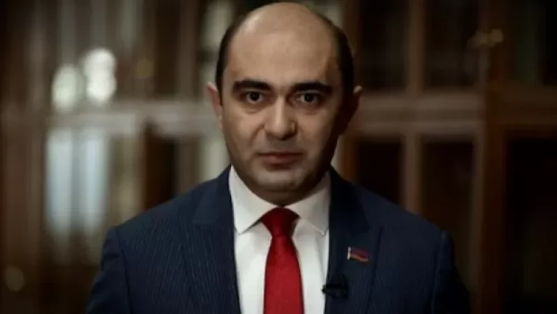 «Մինչև ռազմագերիների փոխանակում չլինի, Բերձորից զորքն ու բնակչությանը չպետք է տեղահանել». Էդմոն Մարուքյան