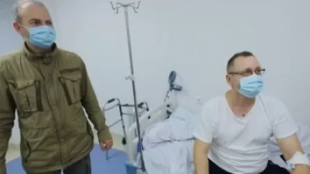 Բլոգեր Լապշինն այցելել է Ղազանչեցոց եկեղեցում վիրավորված ռուս լրագրողին. նա շարունակում է բուժումը ՀՀ-ում