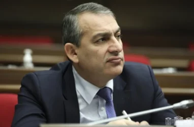 Փշալարն ու ջրցան մեքենան պատգամավորները չեն բերել. Արմեն Խաչատրյան