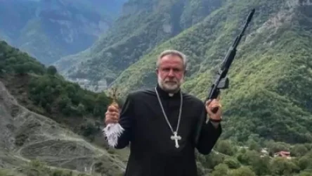 Դադիվանքի վանահայրը ժամանակավոր տեղափոխվել է Սուրբ Երրորդություն եկեղեցի