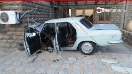 Աշտարակի «գաի պոստի» մոտ. բախվել են Mercedes-ն ու Волга-ն. կա 1 զոհ, 3 վիրավոր