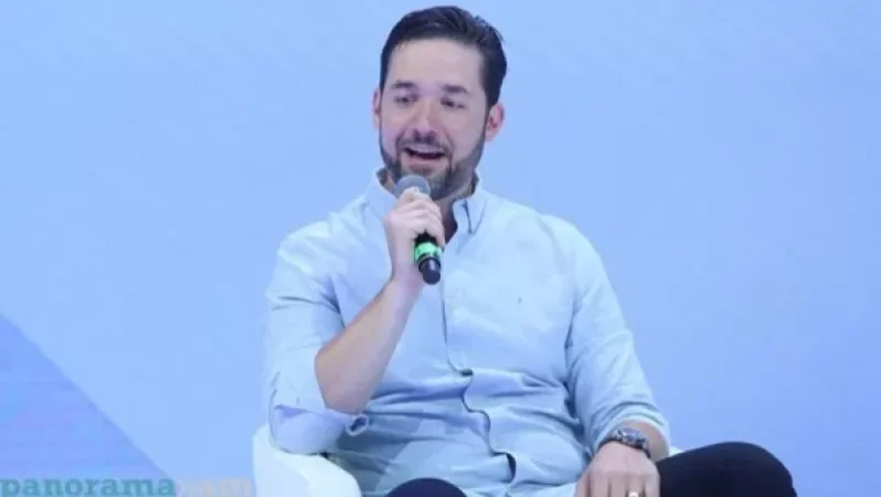 Ալեքսիս Օհանյանը Հայաստանից հրապարակումներ է արել իր ինստագրամյան էջում