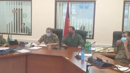 ՀՀ պաշտպանության նախարարն օպերատիվ խորհրդակցություն է անցկացրել