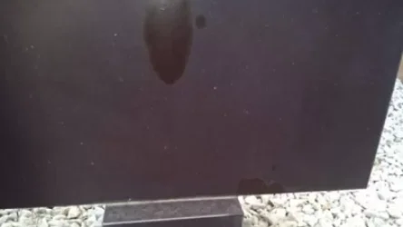 Նուբարաշենի գերեզմանատանը կրկին շիրմաքարեր են պղծվել