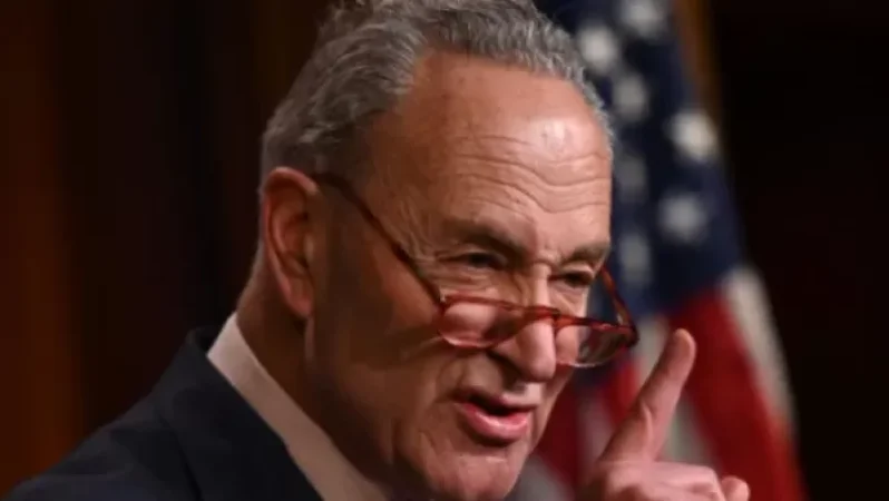Schumer Announces Trump's Impeachment Articles to be Sent to Senate on January 25
