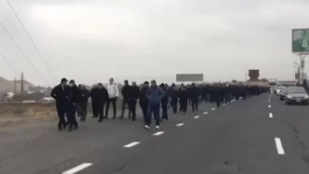 Կոտայքի մարզից քաղաքացիները քայլերթով գալիս են Ազատության հրապարակ՝ հանրահավաքի