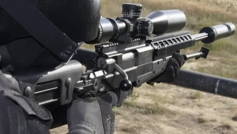 Սպառնացել է ծաղիկներ փռի նախկին կնոջ վրա, հետո ճակատից «սնայպերով գյուլի»․ արտակարգ դեպք