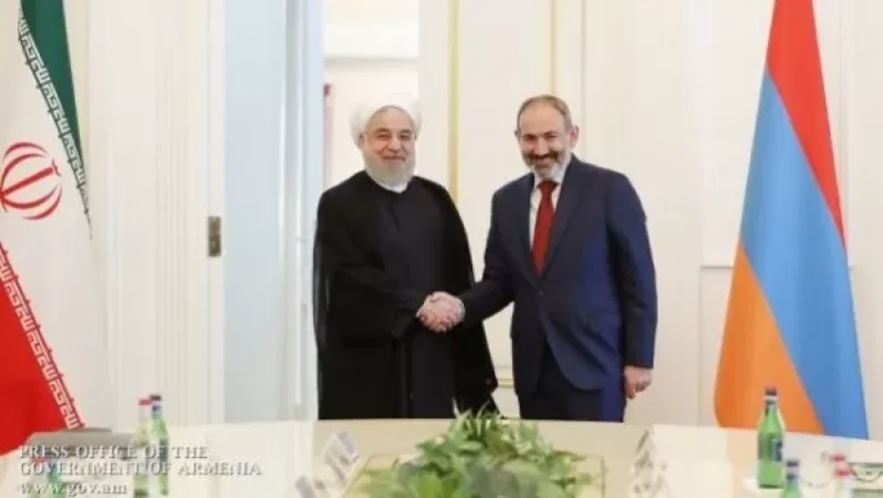 Փաշինյանն ու Ռոհանին հանդիպել և զրուցել են տնտեսական կապերի զարգացման մասին