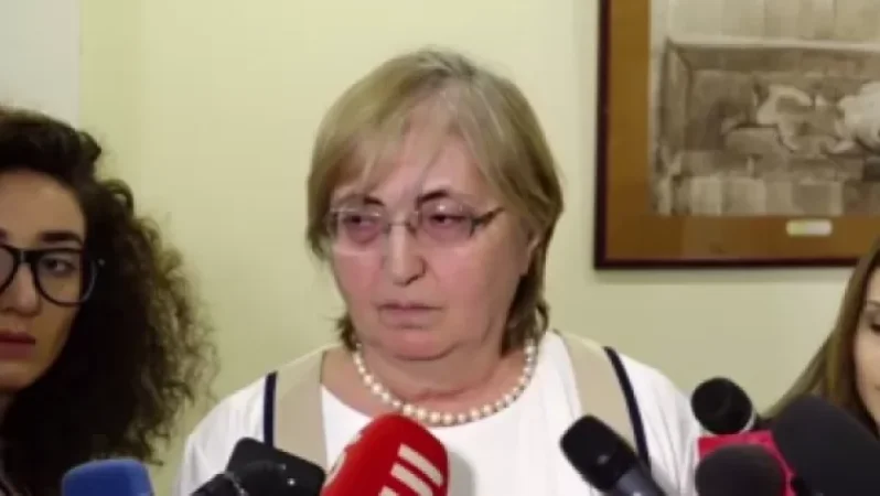 Այն 10 հոգին որ եկան ՍԴ-ի դիմաց կանգնեցին, դրանք հասարակություն չեն. ՍԴ անդամ