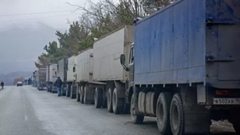 Վերին Լարսի կուտակումները մեկնաբանել են ռուսական լրատվամիջոցները