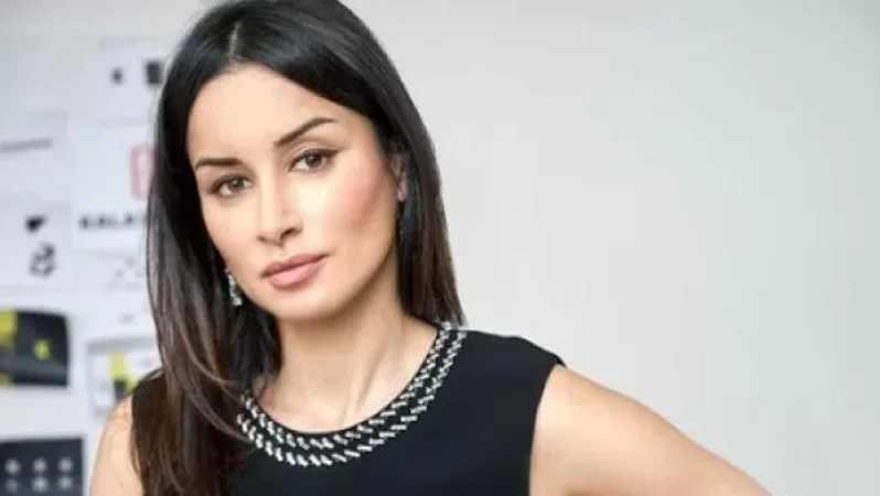 Գուցե համարանիշերով զգեստներ էլ կարեք.  Թինա Կանդելակին՝ Բաքվին