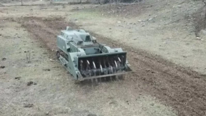 Ռուս խաղաղապահները «Ուրան-6»-ի միջոցով ականազերծել են Ստեփանակերտի օդանավակայանի հարակից տարածքը