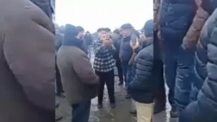 ՏԵՍԱՆՅՈՒԹ. Բողոքի ակցիա Հոռոմ գյուղում. կաթողիկոսն ով է, որ մեր դրած վարչապետի հրաժարականն է պահանջում