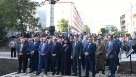 Բակո Սահակյանը մասնակցել է հայ-իրանական գիտամշակութային կենտրոնի բացման արարողությանը