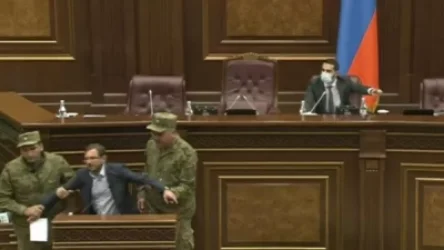 Երբևէ ՀՀ պառլամենտում զինված ախրաննիկներ չեն եղել. ՊՊԾ-ականները երանությամբ են հիշում նախկիններին․ «Հրապարակ»