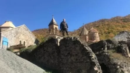 Արայիկ Հարությունյանը հենց նոր զանգեց ինձ, ասաց՝  մենք Դադիվանքը չենք տալիս թուրքերին.  Տեր Հովհաննես