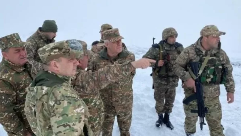 ՀՀ պաշտպանության նախարարն այցելել է հարավարևելյան սահմանագոտու նոր բնագծեր