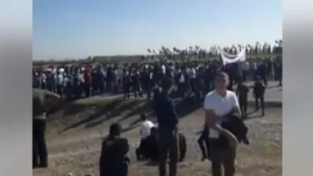 ՏԵՍԱՆՅՈՒԹ․ Սադրանք սահմանին․ տասնյակ ադրբեջանցիներ են հավաքվել