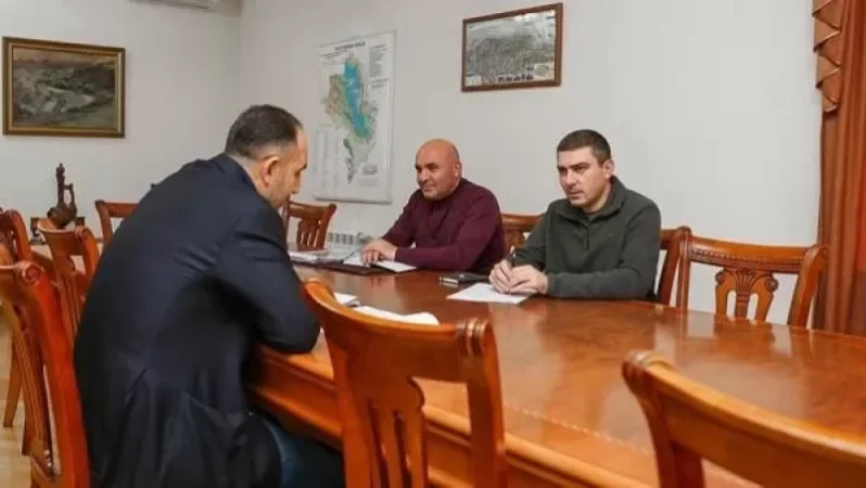 Արցախի պետնախարար Գրիգորի Մարտիրոսյանը ընդունել է «Հայաստան» համահայկական հիմնադրամի փոխտնօրեն Արարատ Խլղաթյանին