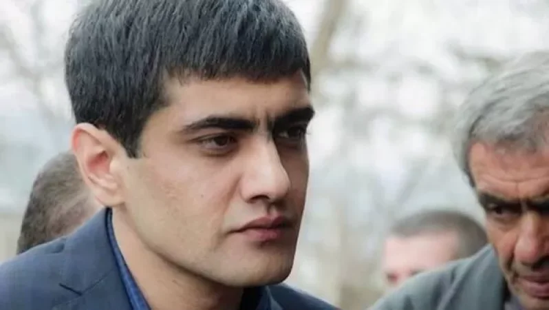 Նիկո՛լ, Ադրբեջանի դրոշը ծածանվում է Մ2-ի Որոտանի հատվածում,դու ի՞նչ երեսով ես գալիս Սյունիք. Գորիսի քաղաքապետ