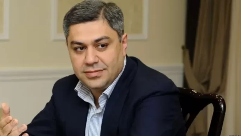 Վանեցյանն ընդունել է Գյուլբուդաղյանցի հրաժարականը