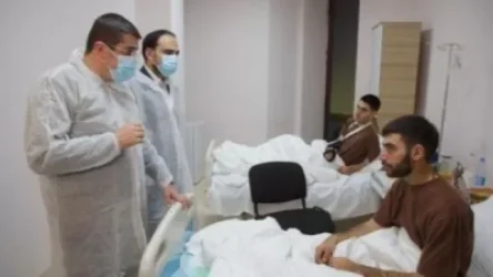 Արայիկ Հարությունյանն այցելել է հայրենիք վերադարձած ՊԲ 6 ժամկետային զինծառայողներին