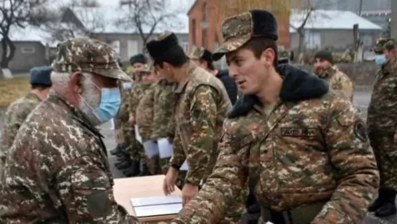 Պահեստազորայիններն ու կամավորականները խրախուսվել են պատվոգրերով