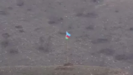 ԼՈՒՍԱՆԿԱՐՆԵՐ. Սյունիքում` Որոտան գետի ափին տեղադրվել է Ադրբեջանի դրոշը, տեղակայվել են ադրբեջանցի զինվորներ