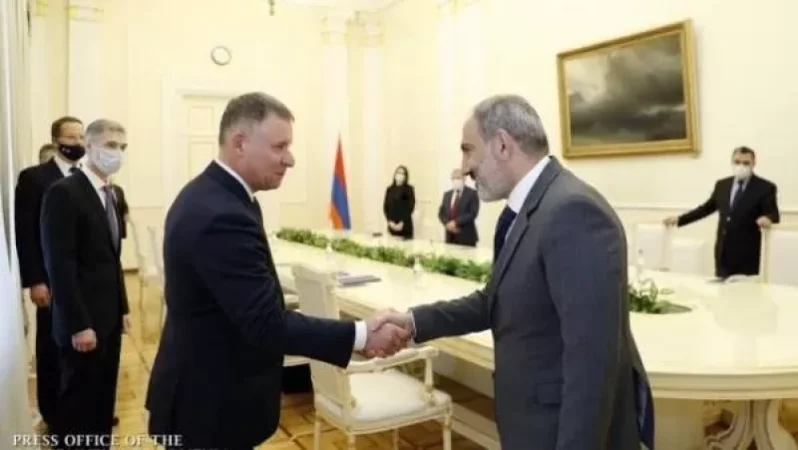 Վարչապետը ՌԴ ԱԻ նախարարի հետ քննարկել է ոլորտում հետագա գործակցությանը վերաբերող հարցեր