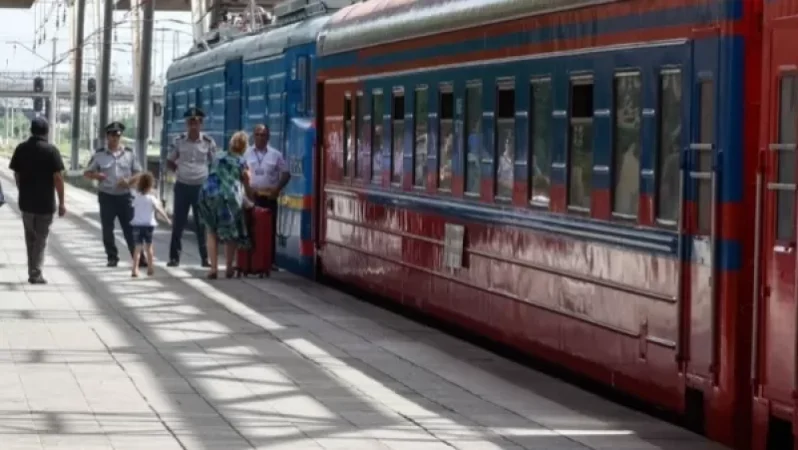 Գյումրի գնացող գնացքը  բնակիչների համար բեռնատարի դեր է կատարում. Պապիկյան