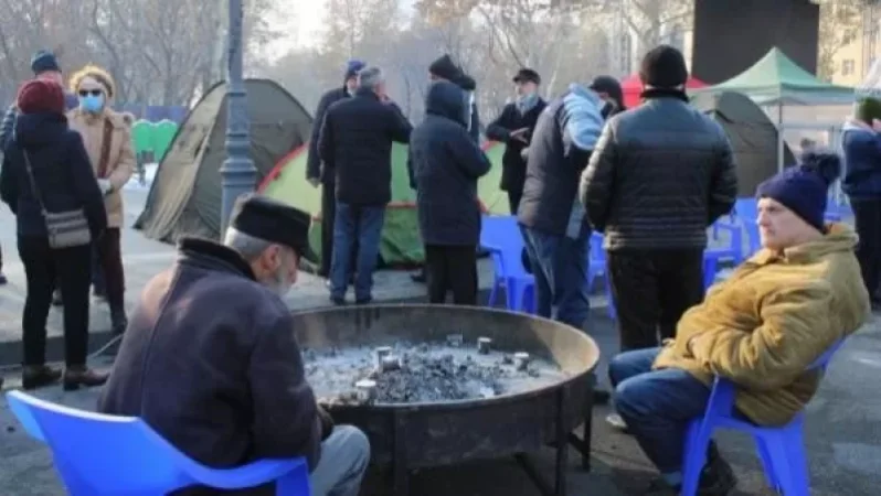 Հանրապետության հրապարակում շարունակվում է Հայրենիքի փրկության շարժման նստացույցը