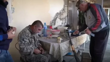 Նույնիսկ հարևան տունը արկից քանդելուց հետո, Հովհաննիսյանների ընտանիքը լավատեսությունը չէր կորցրել. ռազմական լրագրող Մստիսլավ Չերնով