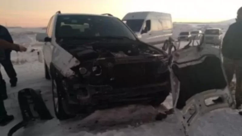 Երևան-Գյումրի-Երևան էլեկտրագնացքը բախվել է գծերում հայտնված ավտոմեքենայի