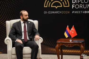 Անցյալը փորփրելը կառուցողական մոտեցում չէ․ Միրզոյան