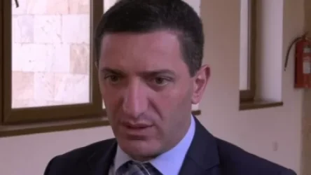 Նախարարի պաշտոն զբաղեցնողը 4 տող մտապահել չի կարողանում. Գևորգ Պետրոսյան