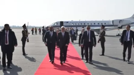 Հայաստան է ժամանել Հունաստանի նախագահը