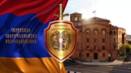 Երևանում վնասել են ոստիկանության դիմաց կայանված ավտոմեքենաները