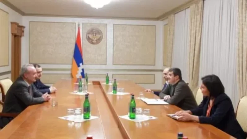 Արցախի նախագհն ընդունել է ՀՀ ԿԳՄՍ նախարար Վահրամ Դումանյանին, քննարկվել են կրթության ոլորտում հետպատերազմյան շրջանի խնդիրները